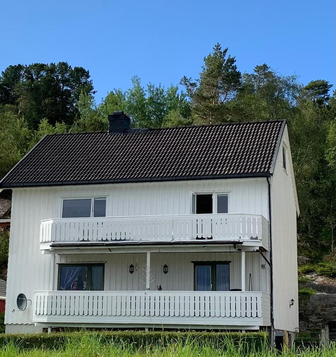 Wake Up To A Beautiful View And Smell Of The Sea Lägenhet Kristiansund Exteriör bild